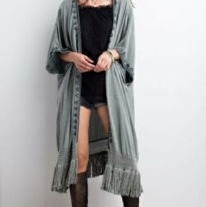 Easel Oversized Faded Green Fringe Duster Sz M